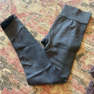 Ribbed Charcoal Leggings